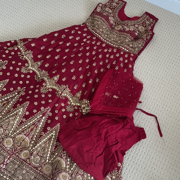 Indian Suit - Picture 6 of 12